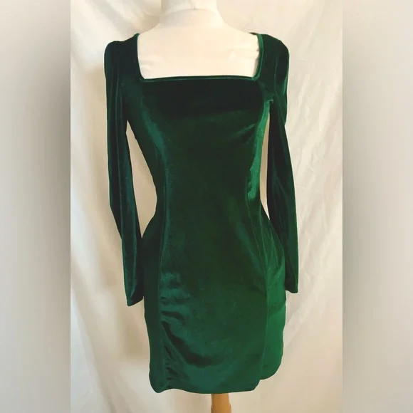 green emerald velvet dress Jolie Moi Gerika Square Neck Tunic Dress, Dark Green – Jolie Moi Retail main image 1
